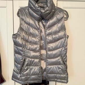 Calvin Klein Metallic Silver Puffer Vest M